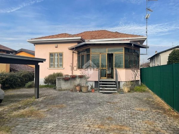 appartamento in vendita a Cardano al Campo