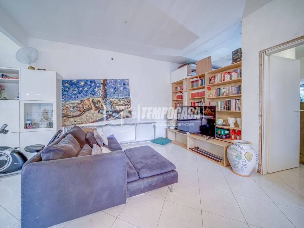 appartamento in vendita a Cardano al Campo