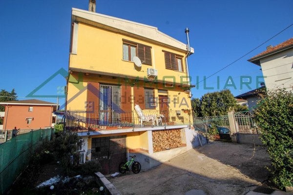 appartamento in vendita a Cardano al Campo