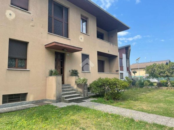 appartamento in vendita a Cardano al Campo