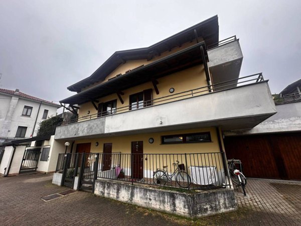 casa indipendente in vendita a Cardano al Campo