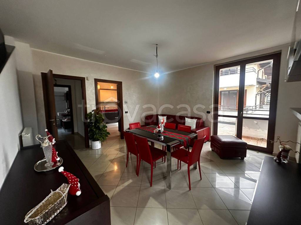 casa indipendente in vendita a Cardano al Campo