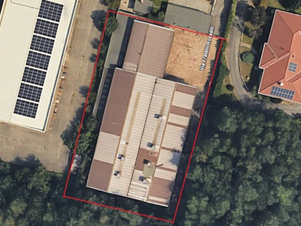 locale commerciale in vendita a Cardano al Campo