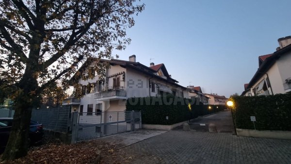 appartamento in vendita a Cardano al Campo