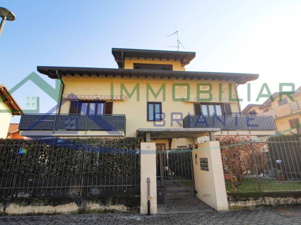 appartamento in vendita a Cardano al Campo