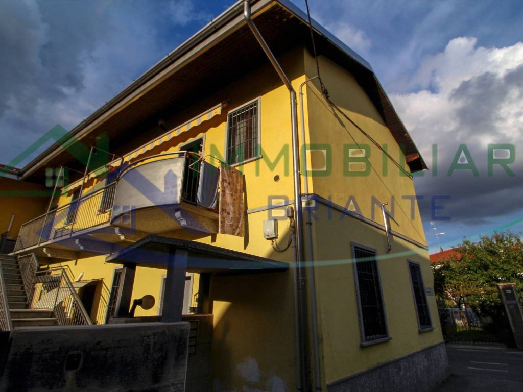 appartamento in vendita a Cardano al Campo