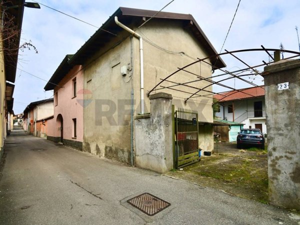 casa indipendente in vendita a Cardano al Campo