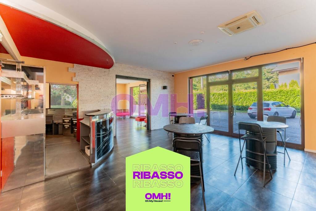 negozio in vendita a Cardano al Campo