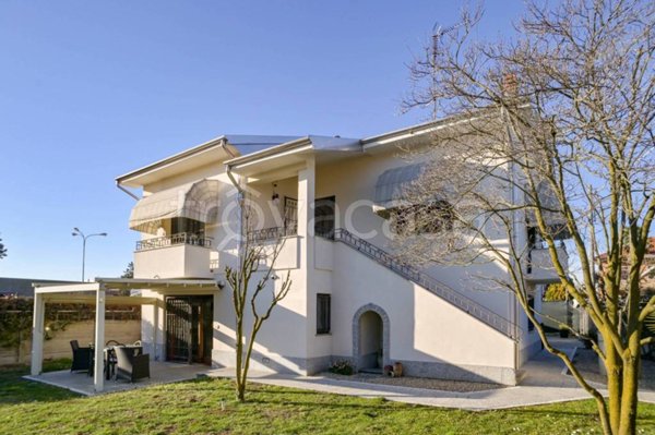 casa indipendente in vendita a Cardano al Campo