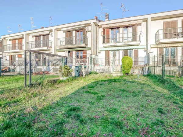 casa indipendente in vendita a Cardano al Campo