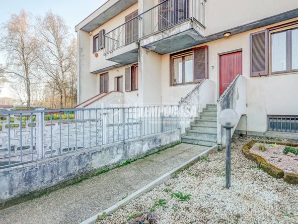 casa indipendente in vendita a Cardano al Campo