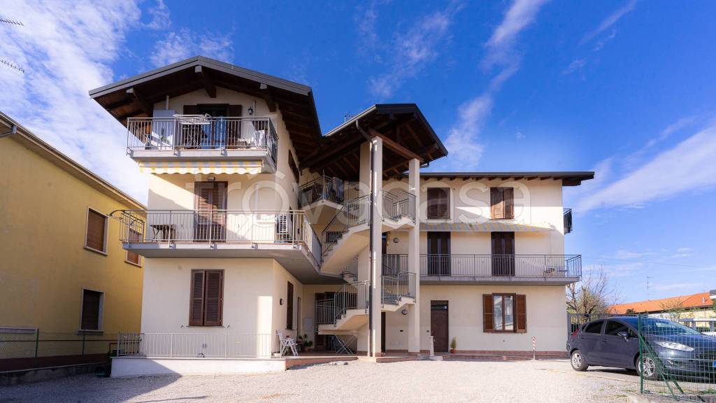 appartamento in vendita a Cardano al Campo