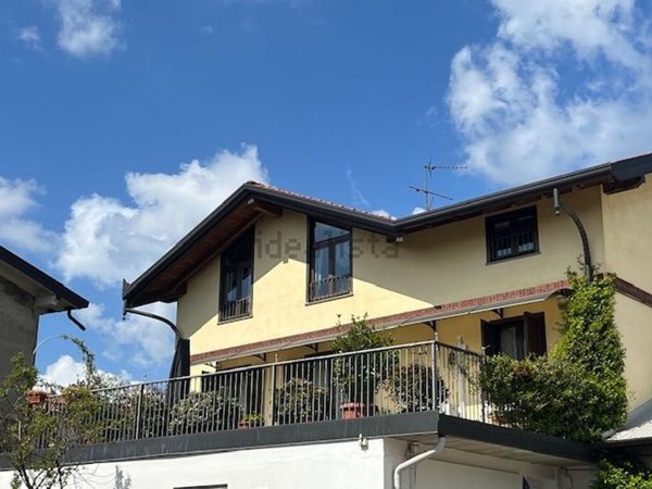 appartamento in vendita a Cardano al Campo