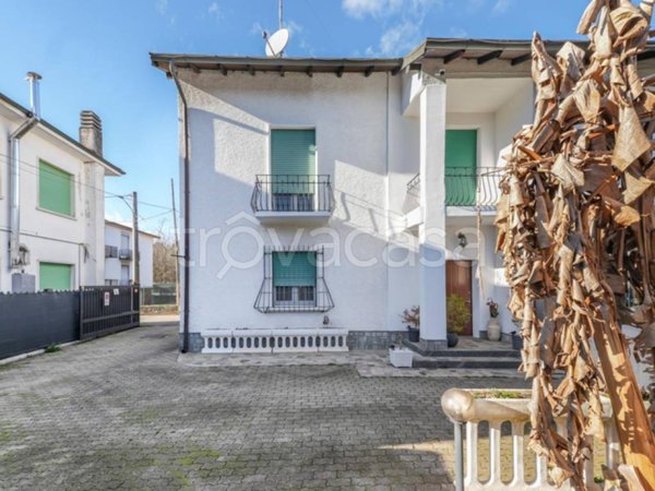 casa indipendente in vendita a Cardano al Campo