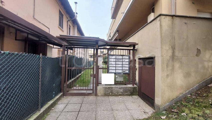 locale commerciale in vendita a Cardano al Campo