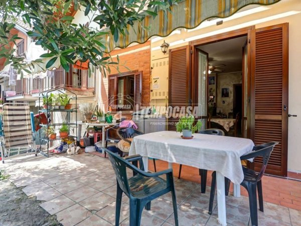 casa indipendente in vendita a Cardano al Campo
