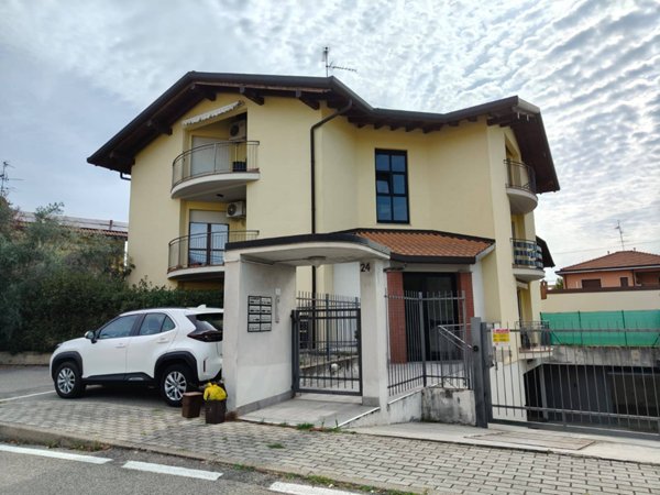 appartamento in vendita a Cardano al Campo