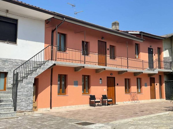 casa indipendente in vendita a Cardano al Campo