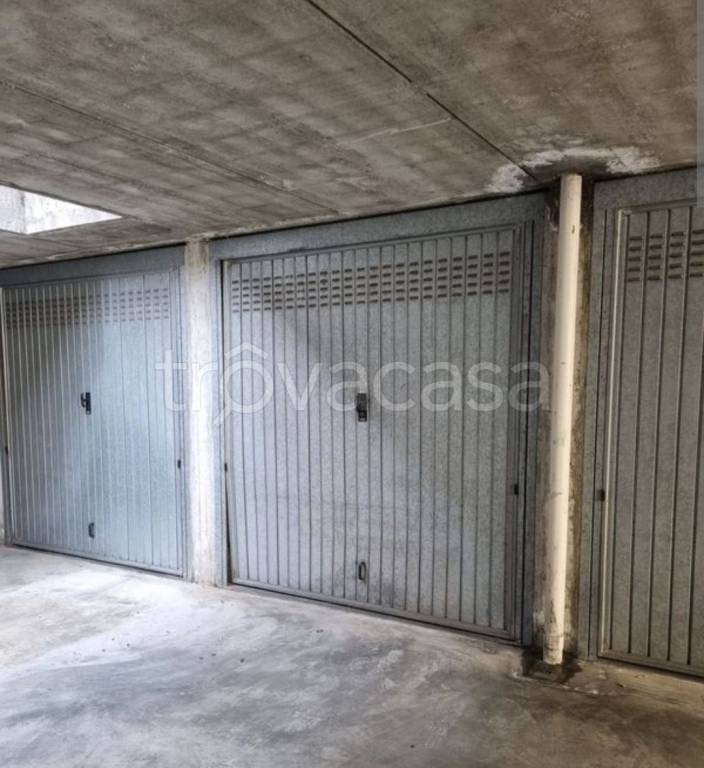 box auto in vendita a Cardano al Campo