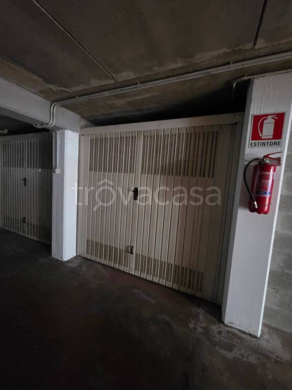 box auto in vendita a Cardano al Campo