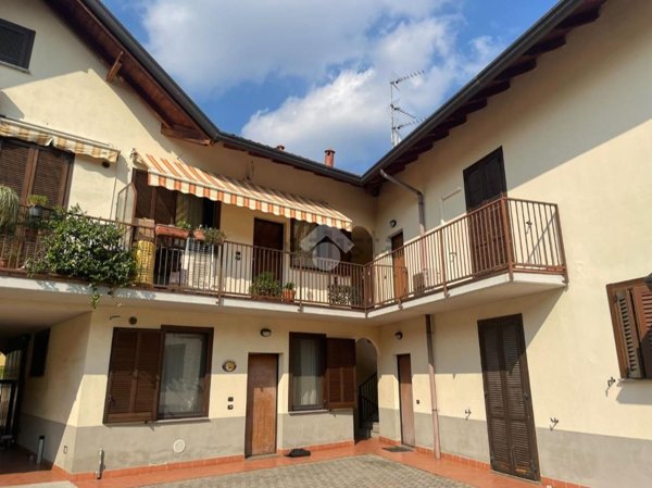 appartamento in vendita a Cardano al Campo