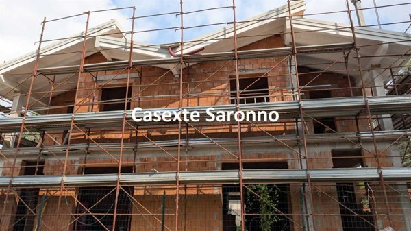 casa indipendente in vendita a Cardano al Campo