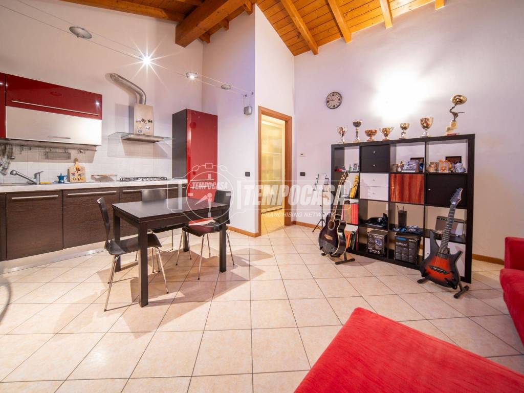 appartamento in vendita a Carnago