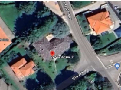 casa indipendente in vendita a Carnago