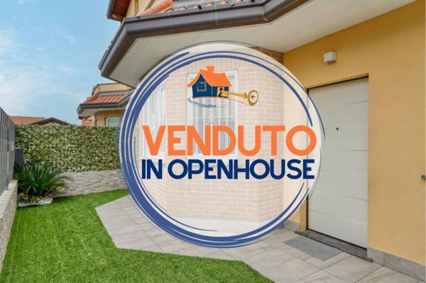 casa indipendente in vendita a Carnago