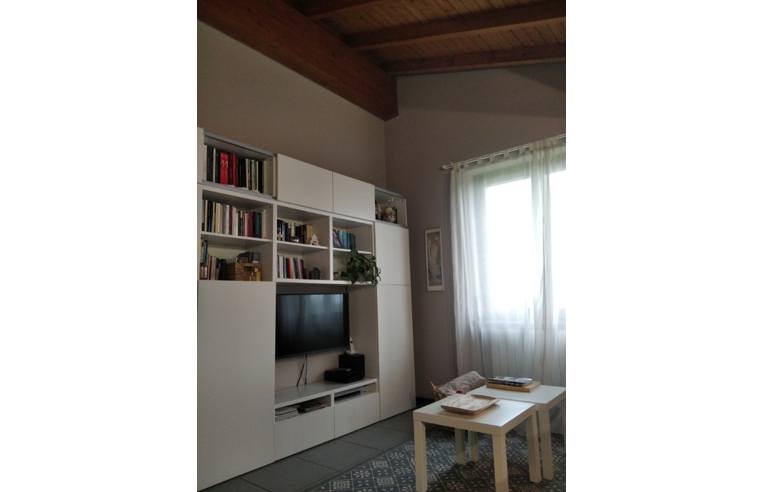 appartamento in vendita a Carnago in zona Rovate