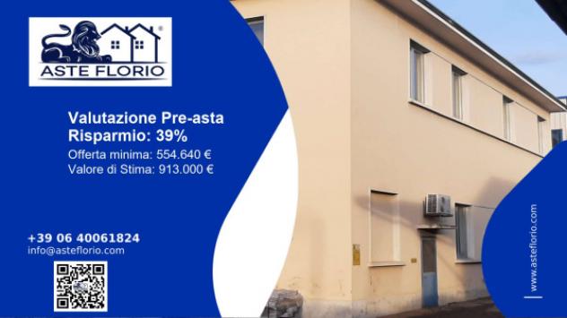 locale commerciale in vendita a Carnago