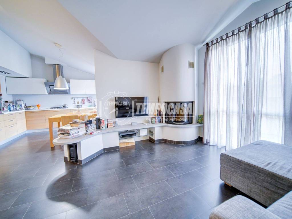 appartamento in vendita a Carnago