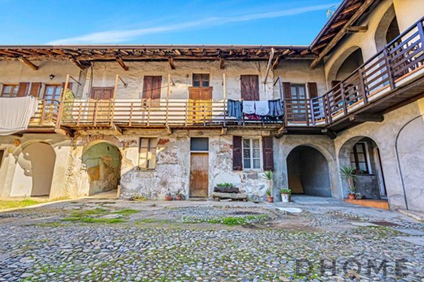 appartamento in vendita a Carnago