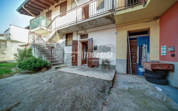 appartamento in vendita a Carnago