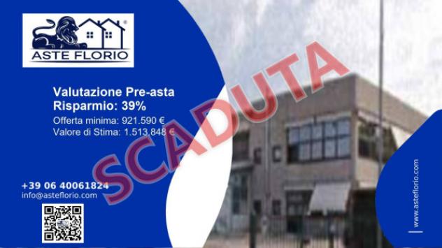 locale commerciale in vendita a Carnago