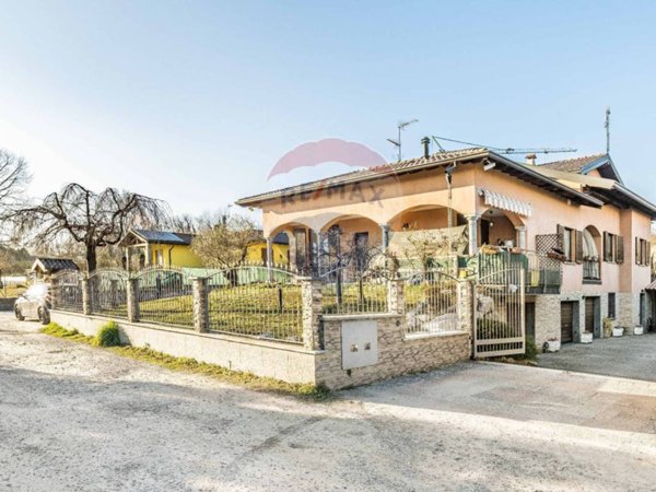 appartamento in vendita a Carnago