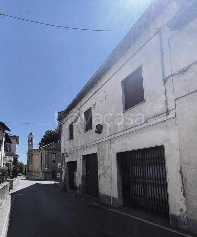 appartamento in vendita a Carnago