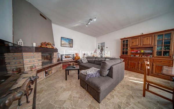 appartamento in vendita a Carnago