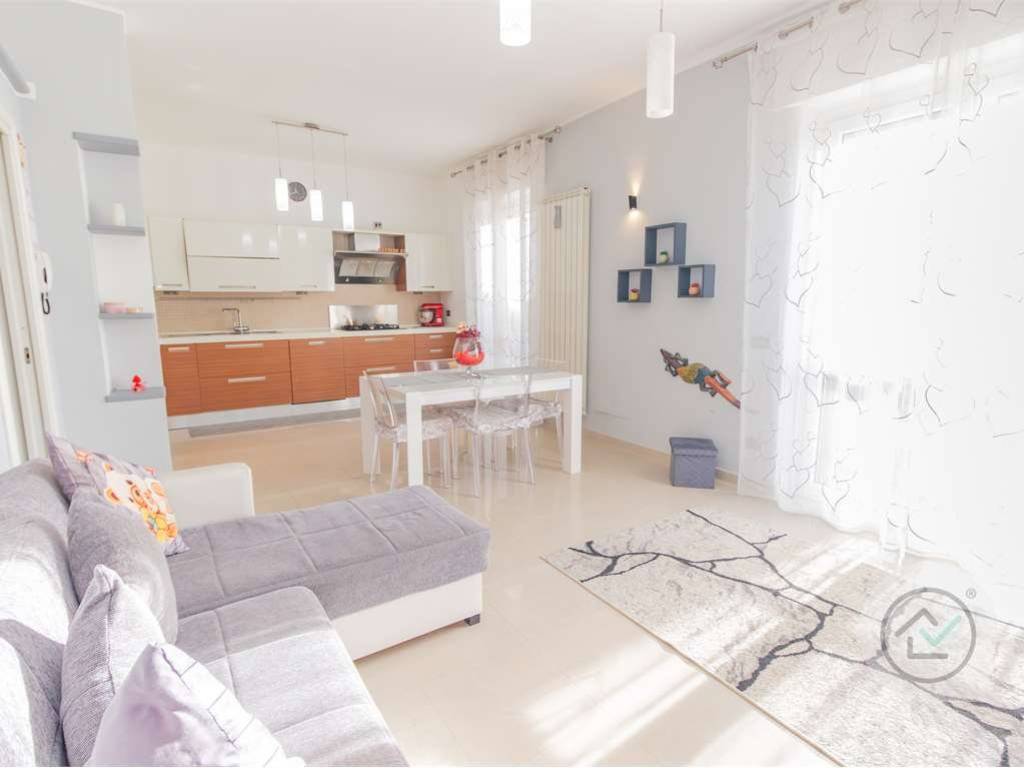 appartamento in vendita a Carnago