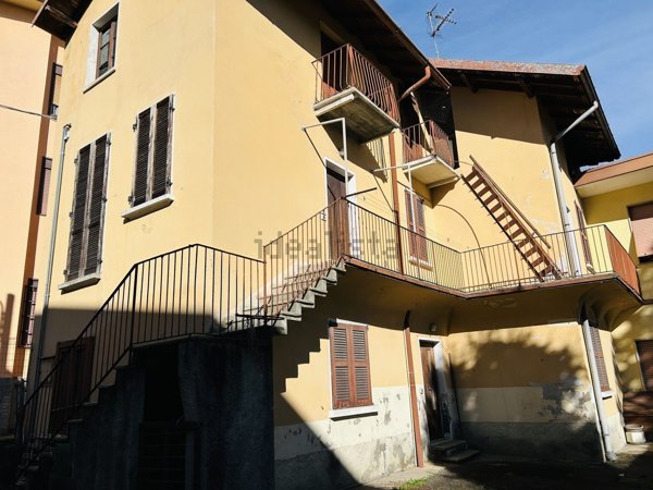 appartamento in vendita a Carnago