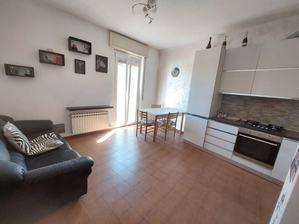 casa indipendente in vendita a Carnago