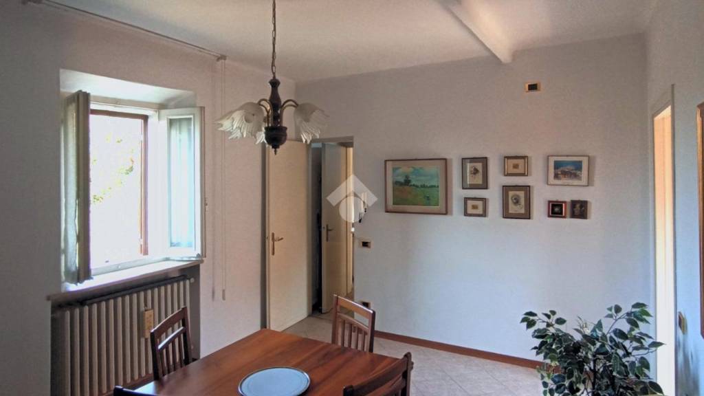 casa indipendente in vendita a Carnago
