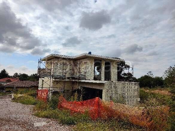 casa indipendente in vendita a Carnago in zona Rovate