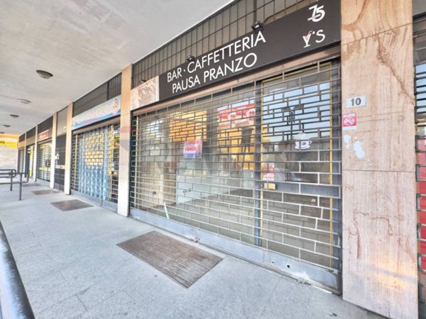 negozio in vendita a Carnago