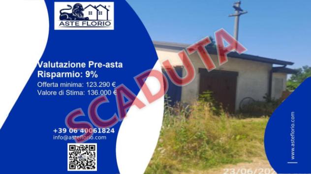 casa indipendente in vendita a Carnago in zona Rovate