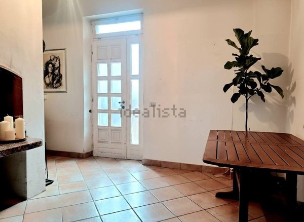 appartamento in vendita a Carnago in zona Rovate