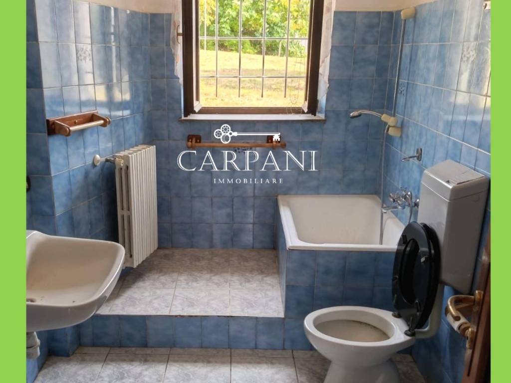 casa indipendente in vendita a Carnago in zona Rovate