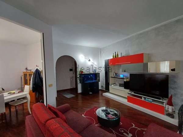 appartamento in vendita a Carnago in zona Rovate