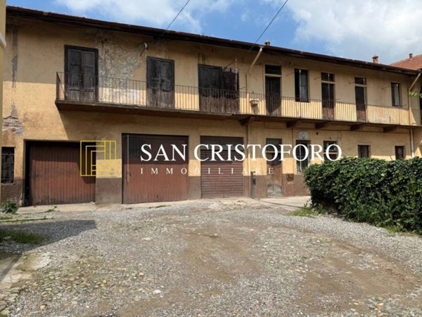 appartamento in vendita a Caronno Pertusella