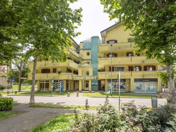 appartamento in vendita a Caronno Pertusella